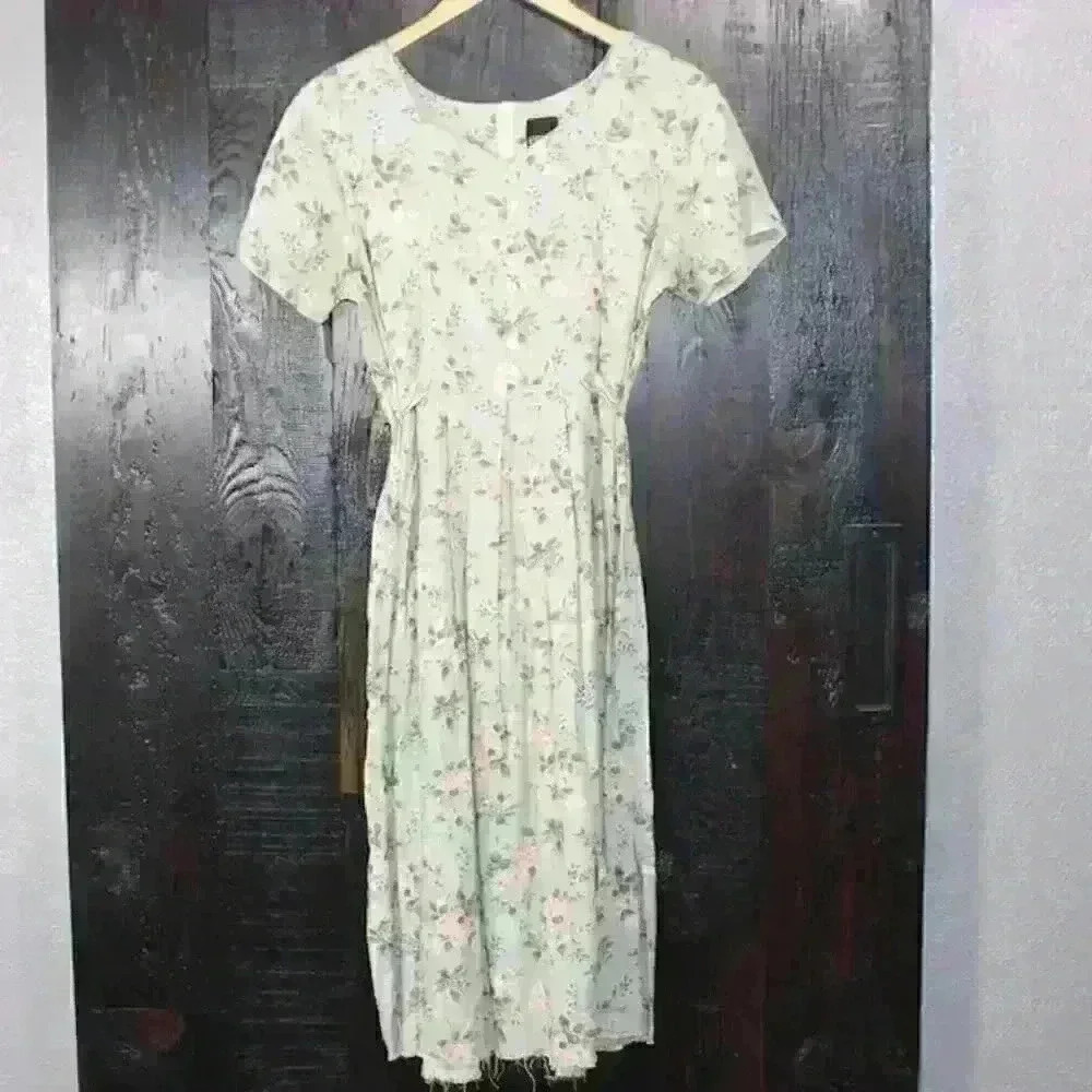 VINTAGE Erika Green Floral Short Sleeve Midi Dress Raw Hem Cottage Women Medium
